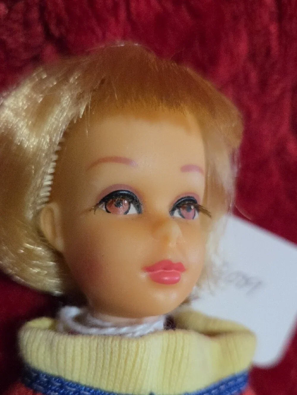 Mattel 1960's Happening Francie Doll Blonde. Barbies Friend Bendable Knees